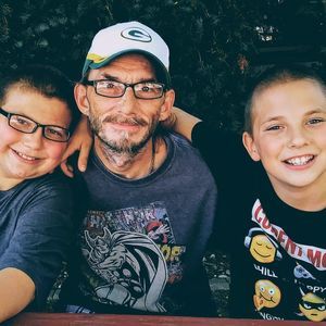 Meet your Posher, Thomas